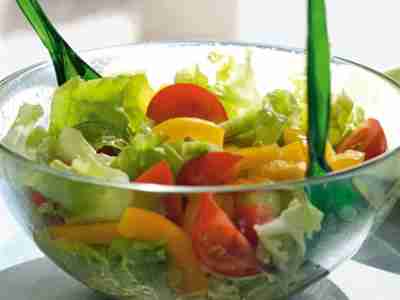 Bunter Salat mit Vinaigrette