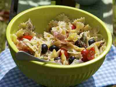 Nudelsalat mit Kirschtomaten