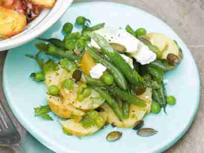 Grüner Kartoffelsalat mit Schafskäse