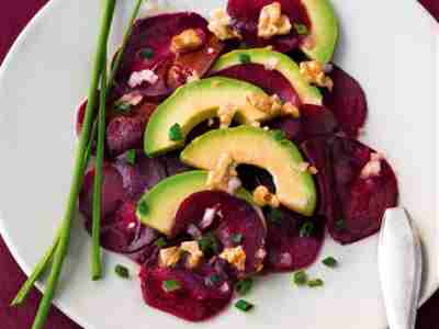 Rote-Bete-Salat mit Avocado