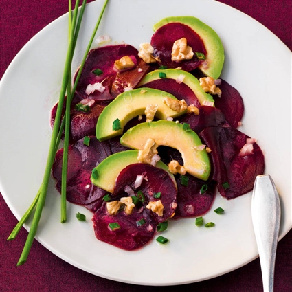 Rote-Bete-Salat mit Avocado