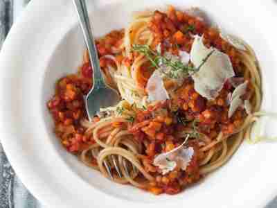 Spaghetti mit Linsen-Bolognese