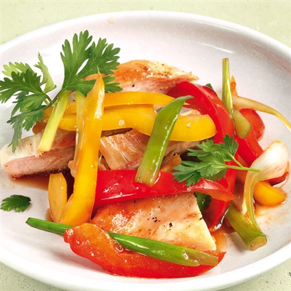 Hähnchenbrustsalat nach Thai-Art