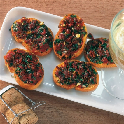 Schnelle Crostini mit getrockneten Tomaten