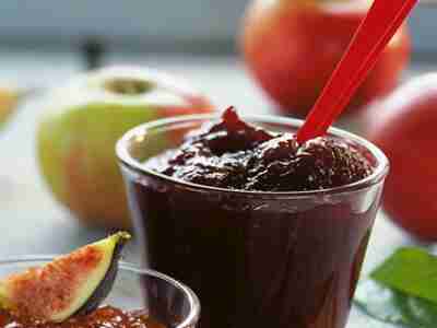 Apfelpaste mit Brombeeren