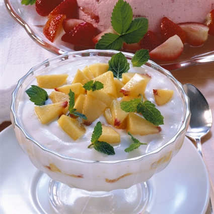 Zitronenquark mit Pfirsichen
