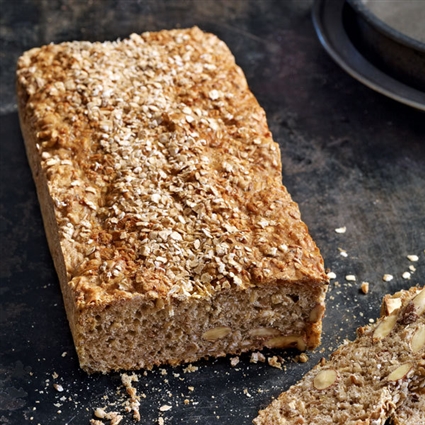Mandel-Dreikornbrot