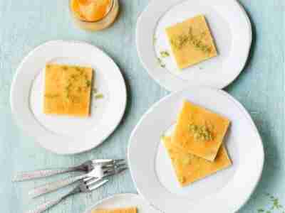 Zitronen-Joghurt-Kuchen mit Basilikumzucker