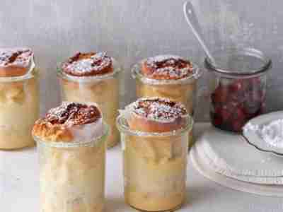 Quarkpudding mit Kirschragout