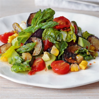 Warmer Gemüsesalat mit Holunderblüten-Dressing