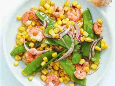 Mais-Zuckerschoten-Salat mit Garnelen