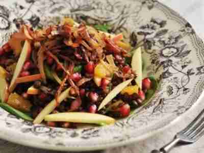 Glücksbringer-Salat mit Linsen und Granatapfel