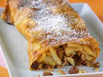 Apfelstrudel mit Filoteig