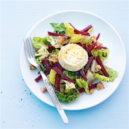 Rote-Bete-Salat mit Gratiniertem Ziegenkäse