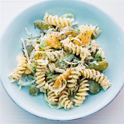 Nudel-Lauch-Salat