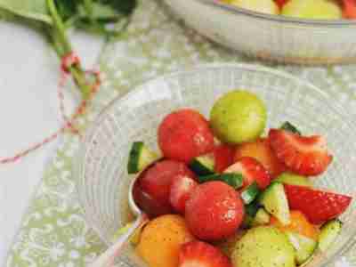 Pimm's Melonensalat mit Minzesirup