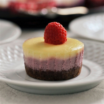 Babycakes mit frischen Beeren