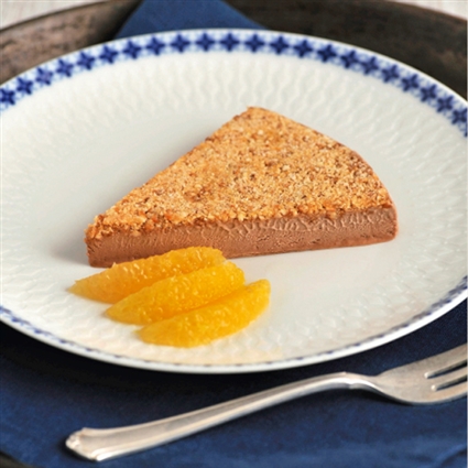 Nougat-Semifreddo mit Haselnusskrokant