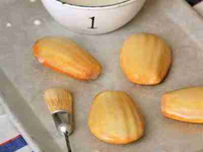 Orangen-Madeleines mit einem Hauch Lady Grey