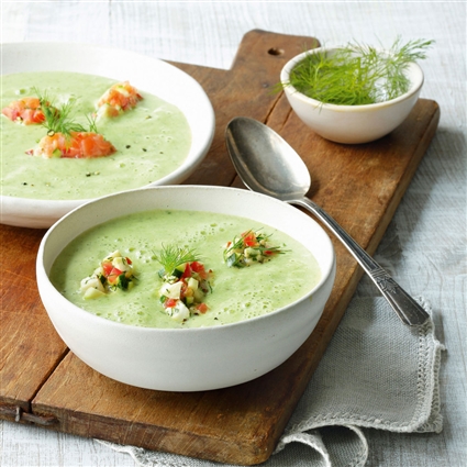 Zucchinicreme mit Mozzarella-Tatar