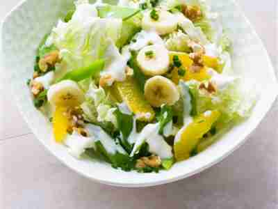 Chinakohlsalat mit Walnüssen