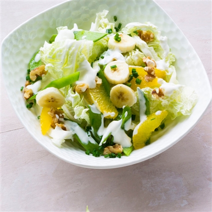 Chinakohlsalat mit Walnüssen