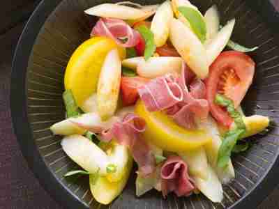 Spargel-Basilikum-Salat