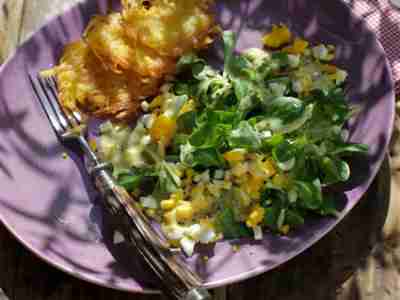 Feldsalat mit Eier-Senf-Dressing