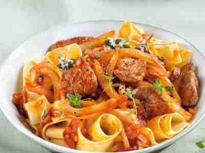 Pasta mit Lamm und Fenchel