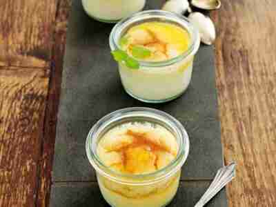 Veganer Flan mit Karamellsauce
