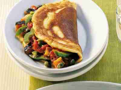 Pancakes mit Auberginen-Paprika-Gemüse