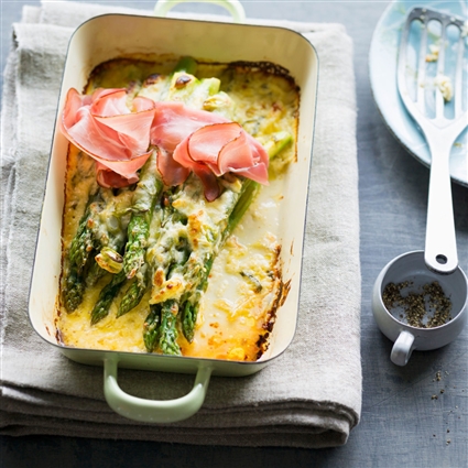 Gratinierter Spargel mit Käsecreme