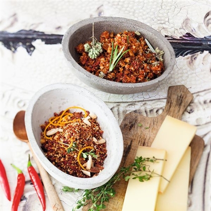Zweierlei Raclette-Würzstreusel