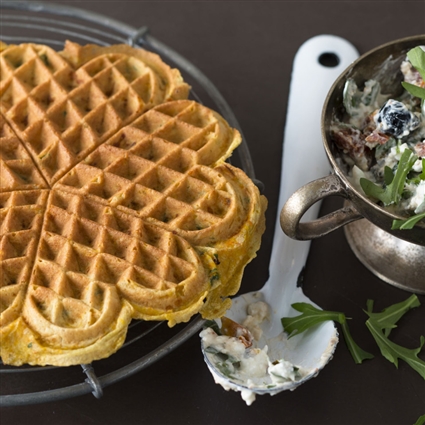 Kürbiswaffeln mit Rucoladip