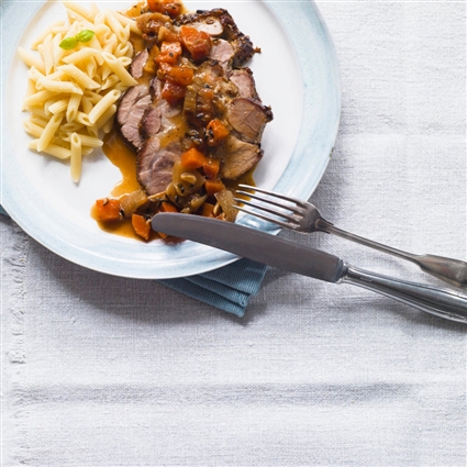 Italienischer Schweinebraten ohne Kruste