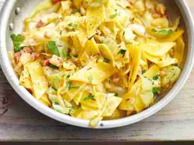 Krautfleckerl mit Speck