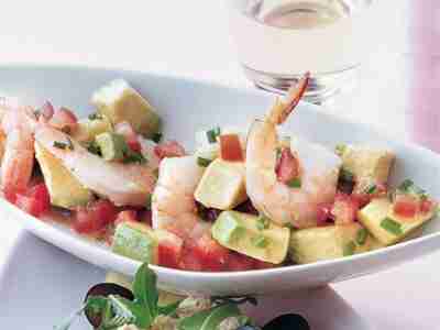 Garnelen mit Avocado und Tomaten