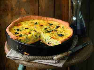Zucchinikuchen mit Pellkartoffeln vom Vortag