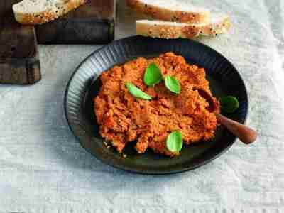 Veganer Tofu-Tomaten-Aufstrich