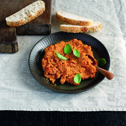 Veganer Tofu-Tomaten-Aufstrich