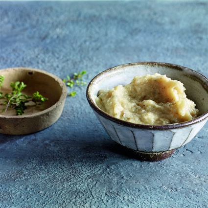 Knoblauchpaste mit Kräutern