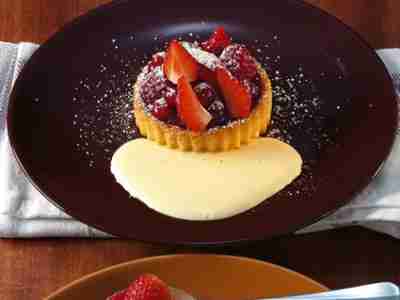 Beeren-Tarteletts mit Sabayon
