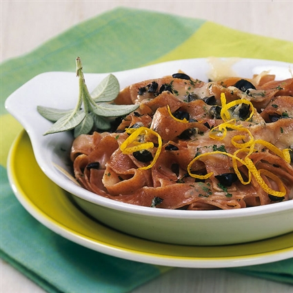 Nudel-Oliven-Gratin