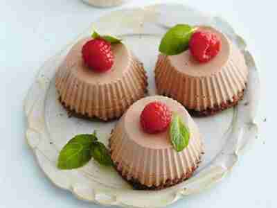 Schokotörtchen mit Himbeeren