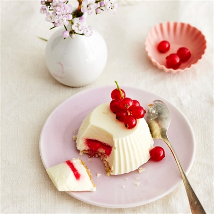 Weinsahne-Törtchen mit Fruchtkern