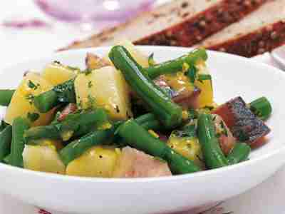 Einfacher Kartoffel-Bohnen-Salat mit Matjes