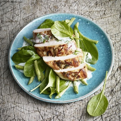 Hähnchensalat mit Kokos-Chili-Dressing