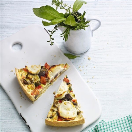 Ratatouille-Quiche mit Ziegenfrischkäse