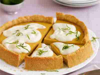 Vegane Mango-Marzipan-Tarte mit Joghurtcreme