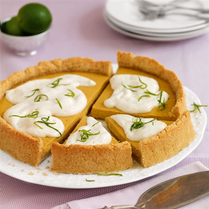 Vegane Mango-Marzipan-Tarte mit Joghurtcreme